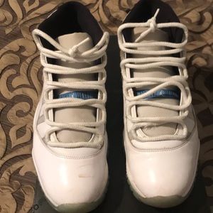 Jordan 11 legend blue